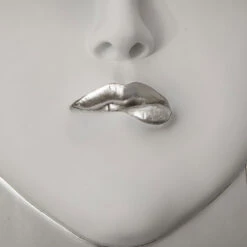 Fashion Faces Large Pout Wall Art - Silver -Home Decorate Shop Fashion Faces Large Pout Silver.03